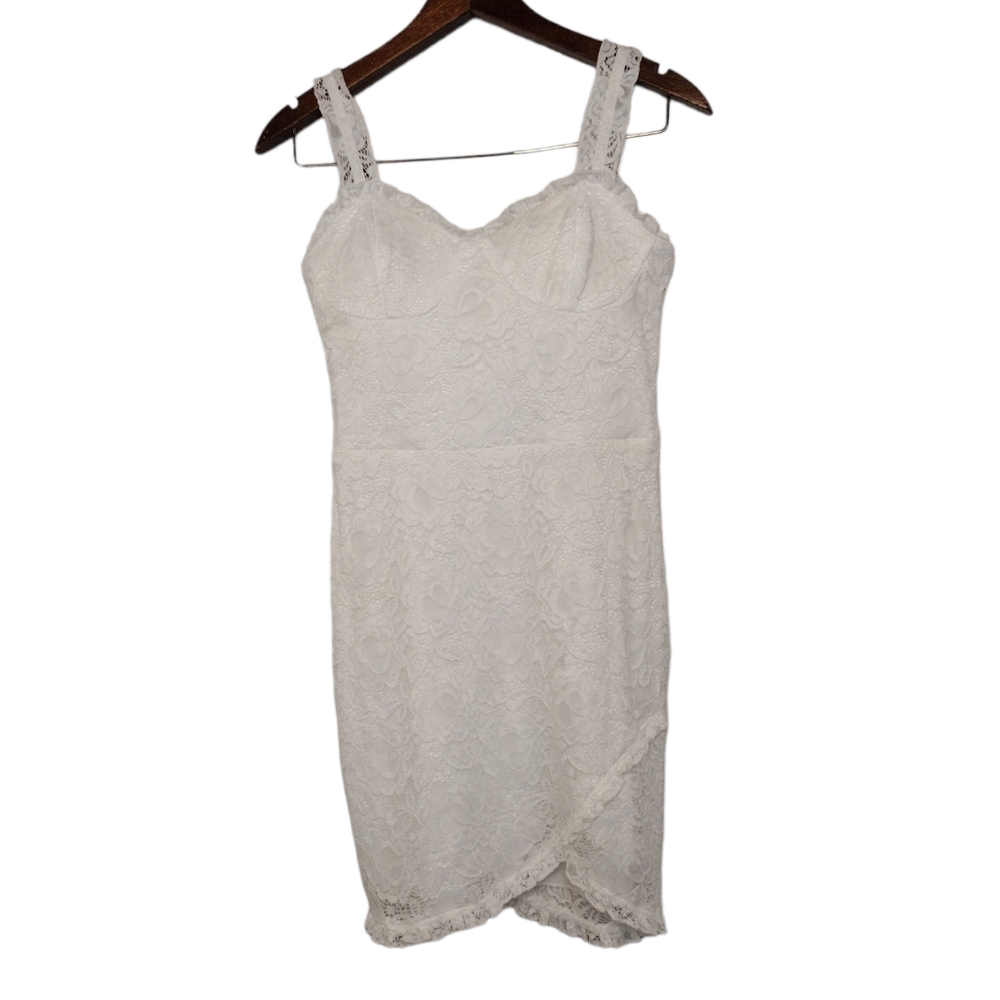 NWT White Lace Mini Dress - Size Medium
